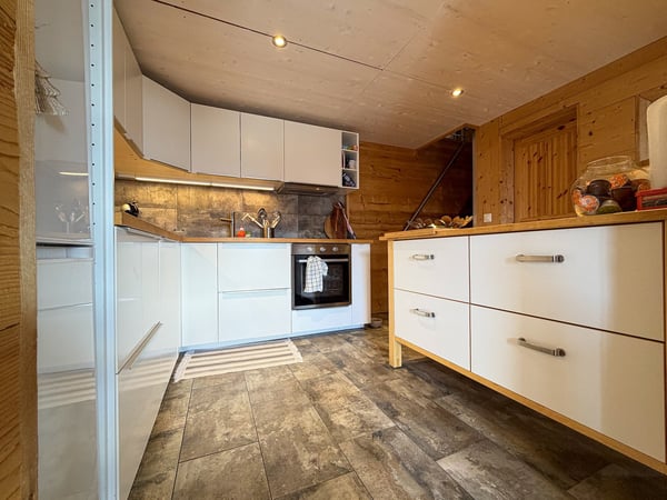 Chalet magnifiquement rénové sur une très belle parcelle plate à Ovronnaz/VS 6