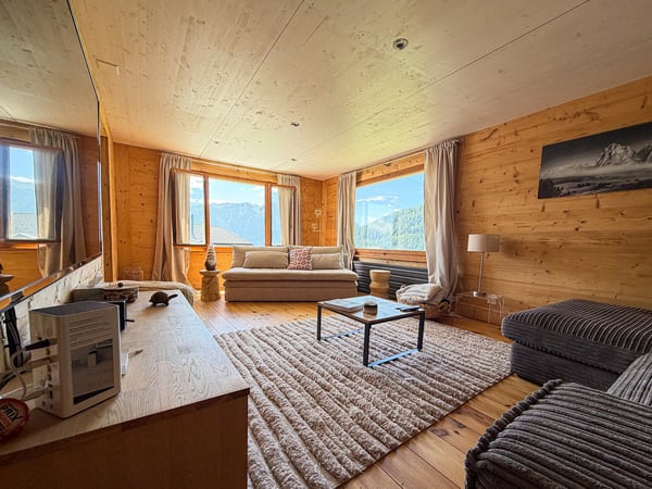 Chalet magnifiquement rénové sur une très belle parcelle plate à Ovronnaz/VS 5