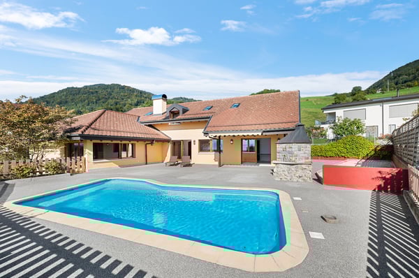 Magnifique villa vue lac et piscine 1