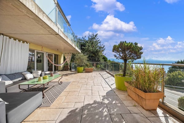Magnifique appartement avec terrasse et vue lac 9