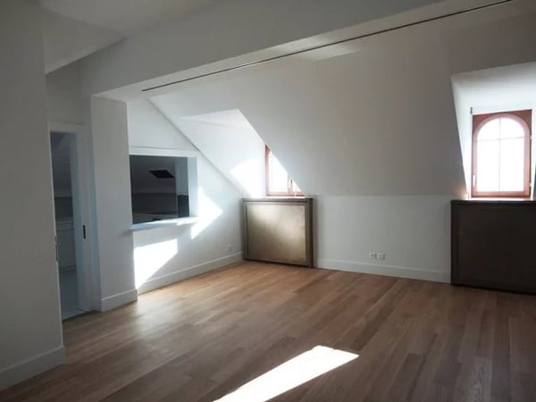 Grand appartement de 1 pièces d'env. 125m2 au 2ème étage 4