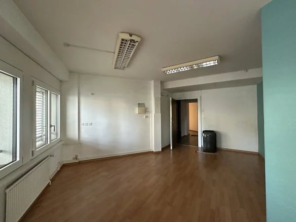 Local commercial au 1er étage de 69m2 4