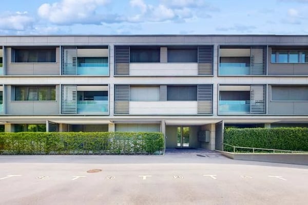 Appartement de 1.5 pièces au rez-de-chaussée d'environ 90 m2 1