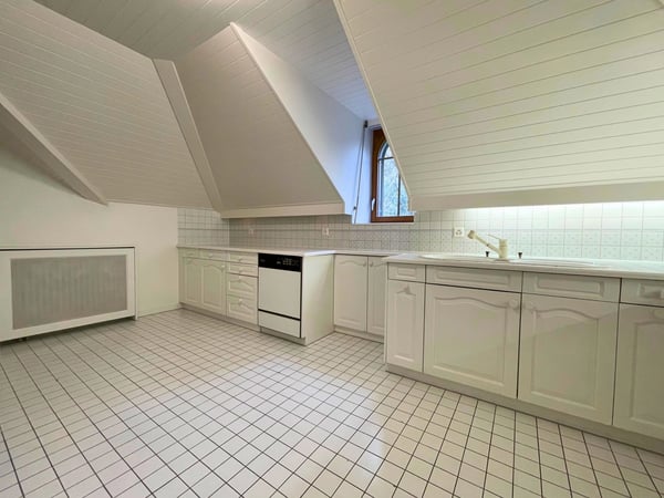 Grand appartement de 3 pièces d'env. 125m2 au 2ème étage 4