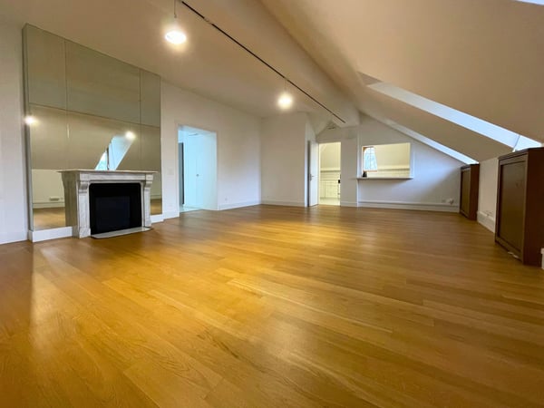 Grand appartement de 3 pièces d'env. 125m2 au 2ème étage 8