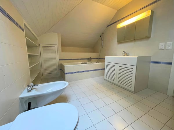 Grand appartement de 3 pièces d'env. 125m2 au 2ème étage 11