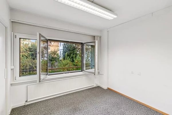 Local commercial d'env. 150.30 m2 au 1er étage 3
