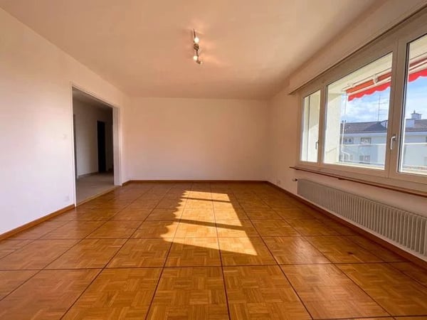 Superbe appartement de 4.5 pièces au 3ème étage avec balcon 2
