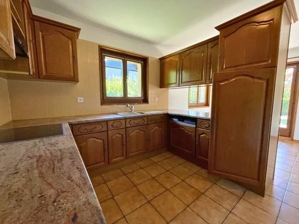 Villa mitoyenne de 6 pièces 3