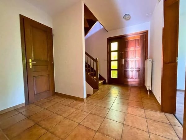 Villa mitoyenne de 6 pièces 13