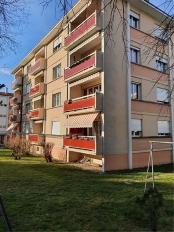 Appartement lumineux de 3 pièces au rez-de-chaussée 9