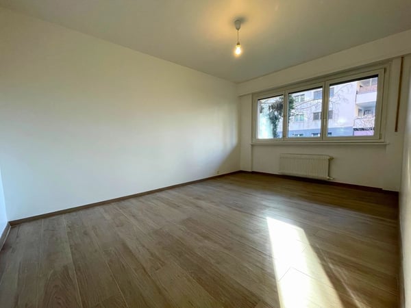 Appartement de 2 pièces au rez inférieur. 11