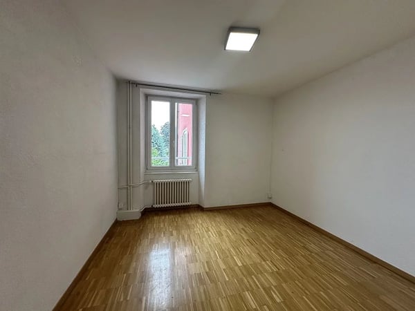 Appartement de 4.5 pièces au 1er étage avec une terrasse 7