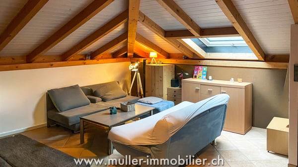 Immeuble de 3 appartements à la Tour-de-Trême 12