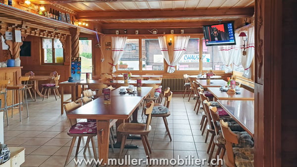 Grand chalet aux Mosses avec appartements et tea-room 2