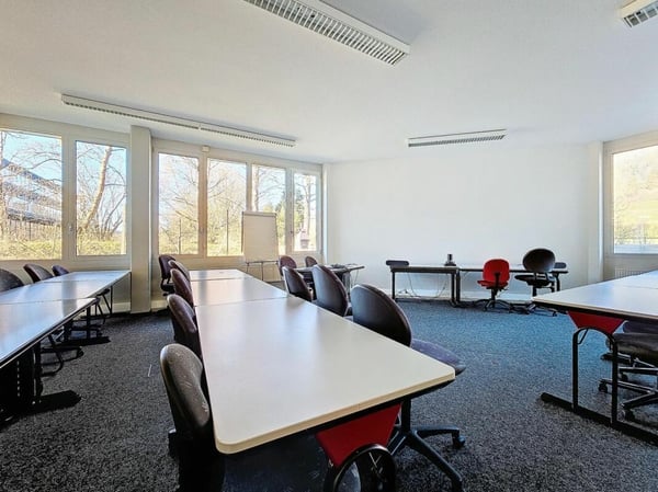 Administratif/Bureau 1'732 m2 à Sonceboz-Sombeval 9