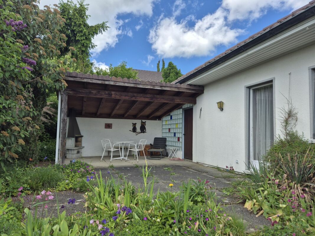 Villa mit 4.5 Zimmern im  Stand