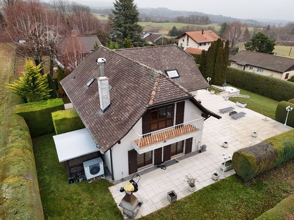 Villa Individuelle avec studio indépendant - Vue Lac & Alpes - Jacuzzi pour des Instants d'Exception 2