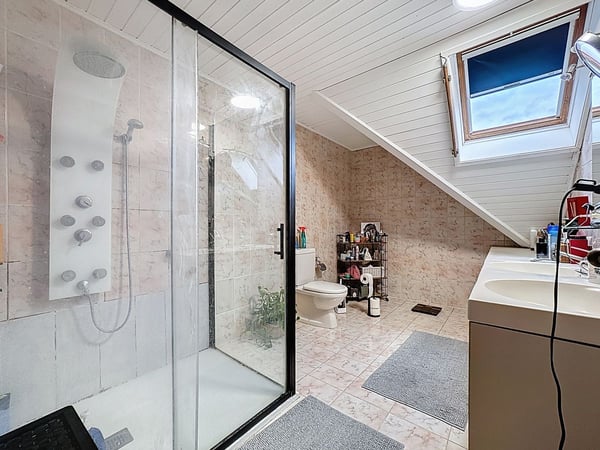 Villa Individuelle avec studio indépendant - Vue Lac & Alpes - Jacuzzi pour des Instants d'Exception 10