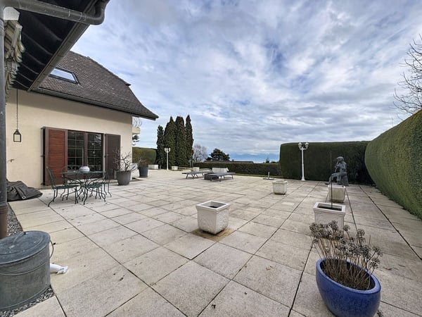 Villa Individuelle avec studio indépendant - Vue Lac & Alpes - Jacuzzi pour des Instants d'Exception 13