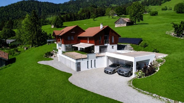 PROPRIÉTÉ D'EXCEPTION AVEC ESPACE WELLNESS PRIVATIF ET VUE PANORAMIQUE SUR LES PRÉALPES 3
