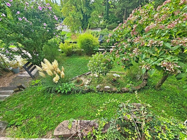 Maison indépendante de caractère avec jardin, studio et potentiel locatif 4