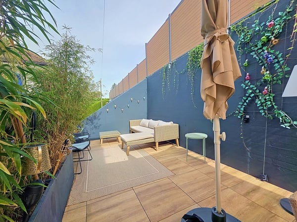 Maison indépendante de caractère avec jardin, studio et potentiel locatif 8