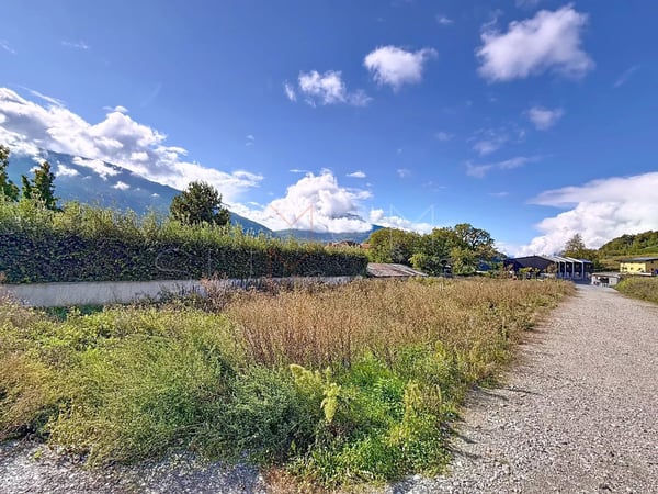 Terrain d'exception sur les hauts de Sion 2