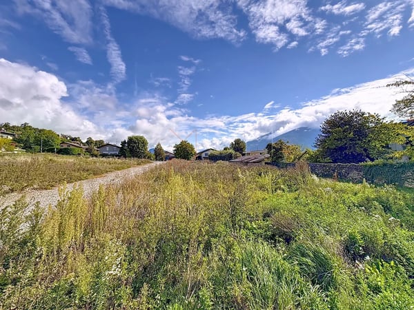 Terrain d'exception sur les hauts de Sion 1