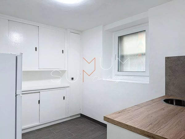 Studio loft rénové à louer 3