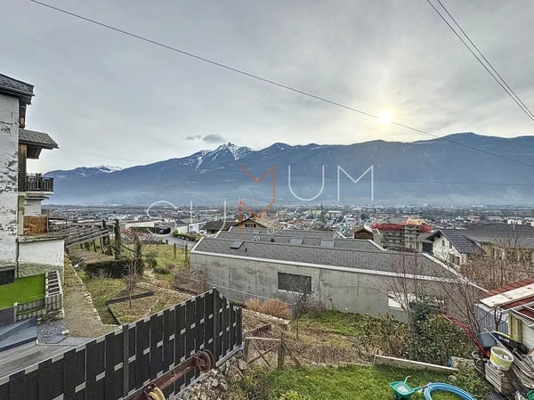 Studio loft rénové à louer 6