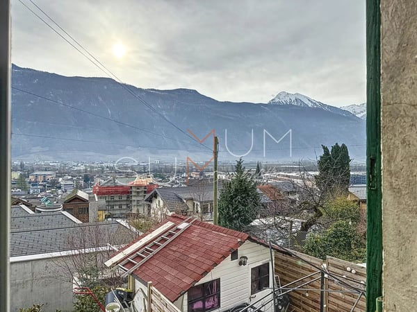 Studio loft rénové à louer 7