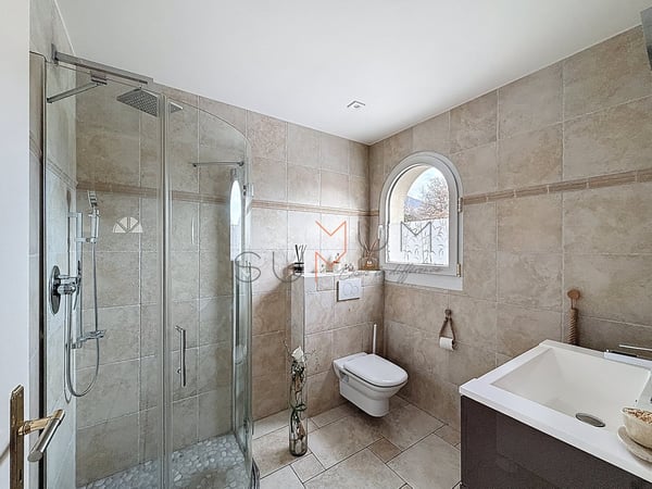 Villa individuelle 5,5 pièces avec piscine et garage double à Ardon 14