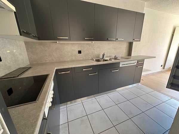 Spacieux appartement de 8.5 pièces avec terrasse à Saint-Imier 10