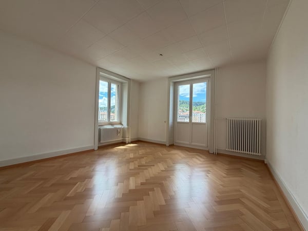 Charmant appartement de 1.5 pièces avec balcon à La Chaux-de-Fonds 3