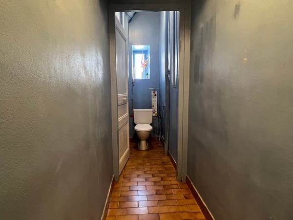 Charmant appartement de 2 pièces au rez-de-chaussée surélevé à La Chaux-de-Fonds 11