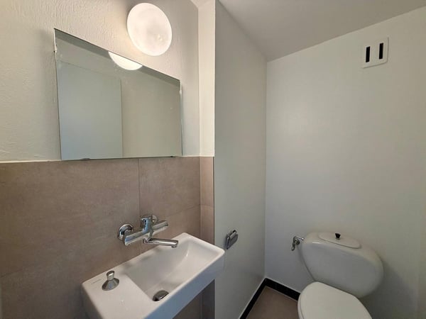 Bel appartement de 5 pièces avec un balcon 11