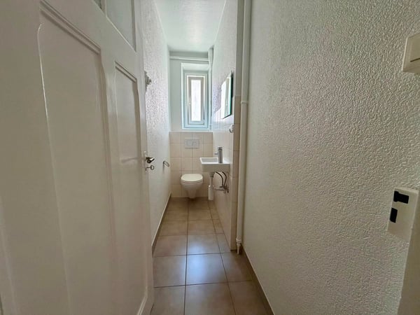 Appartement lumineux de 3 pièces avec balcon à La Chaux-de-Fonds 5