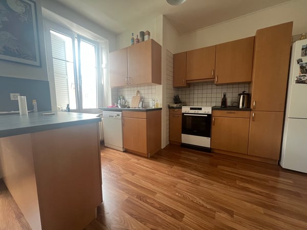 Appartement lumineux de 3 pièces à La Chaux-de-Fonds 2