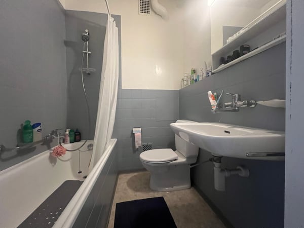 Appartement lumineux de 3 pièces à La Chaux-de-Fonds 3