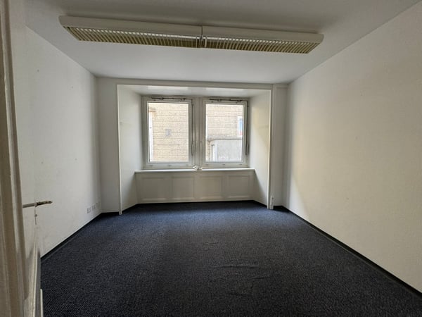 Bureau/local commercial à louer 3