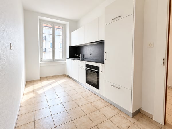 Superbe appartement de 1 pièces rénové avec un balcon 2