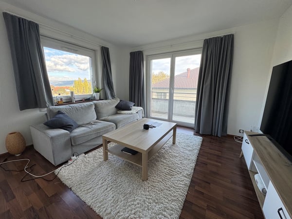 Charmant appartement de 3 pièces avec vue à Les Geneveys-sur-Coffrane 1