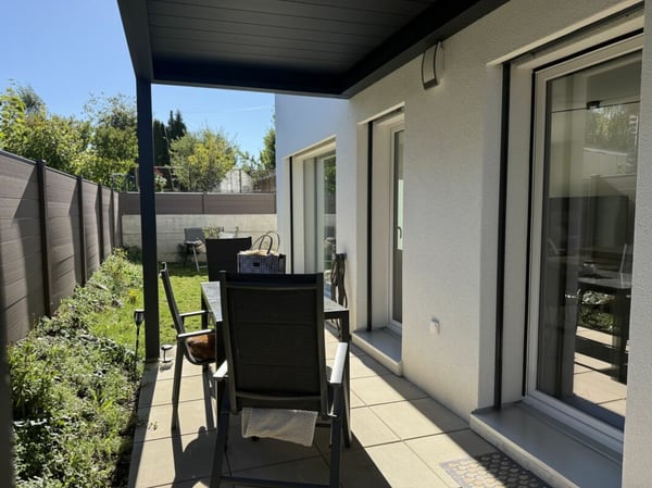Tres belle affaire Superbe Villa comme neuve qui se distingue par son élégance, son confort et la qualité de son environnement, trés calme 2