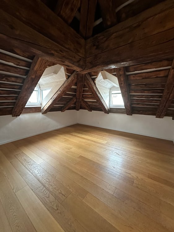 SION, magnfique 1.5 pièces aux combles - vieille ville 5