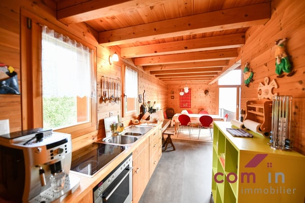 Val d'Hérens, joli chalet de 2002 vue imprenable à 180 4