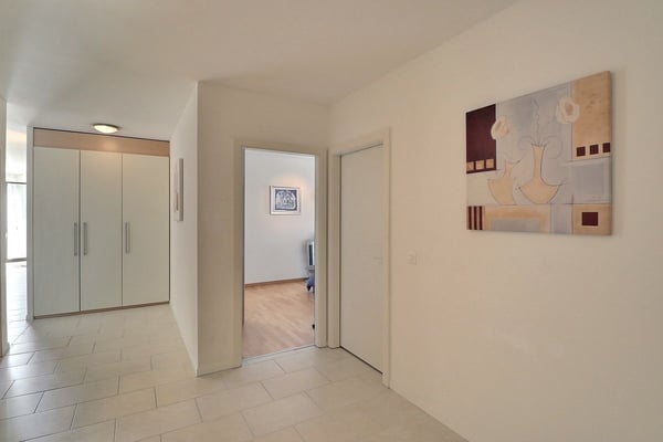 GRAND APPARTEMENT DE 5,5 PIECES AVEC LES COMMODITES D'UNE VILLA ET UNE TRES BELLE VUE PANORAMIQUE 12