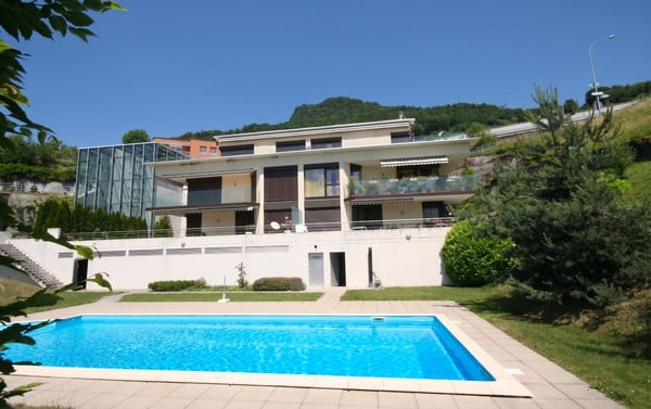 GRAND APPARTEMENT DE 5,5 PIECES AVEC LES COMMODITES D'UNE VILLA ET UNE TRES BELLE VUE PANORAMIQUE 5