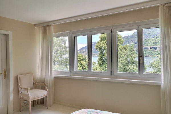 JOLI APPARTEMENT DE 4,5 PIECES AU BORD DU LAC AVEC TRES BELLE VUE PANORAMIQUE 5