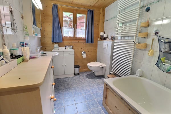 Beau chalet à vendre à Rossinière 9